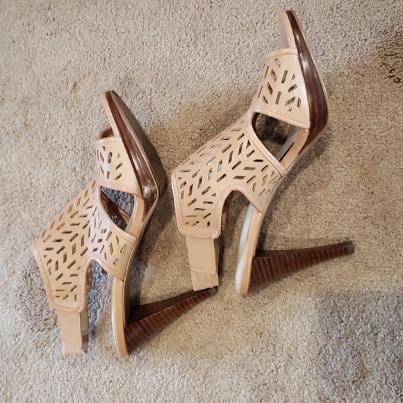 Women's high heel - Picture 1 of 6
